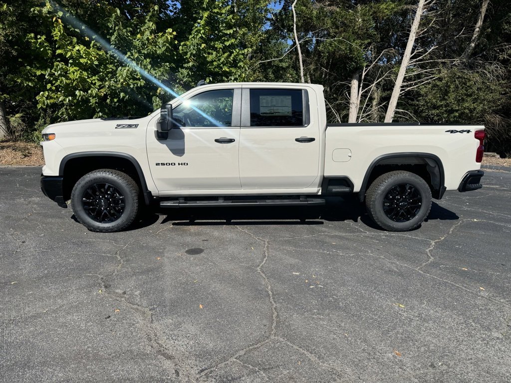 New 2026 Chevrolet Silverado 2500 Custom image 2