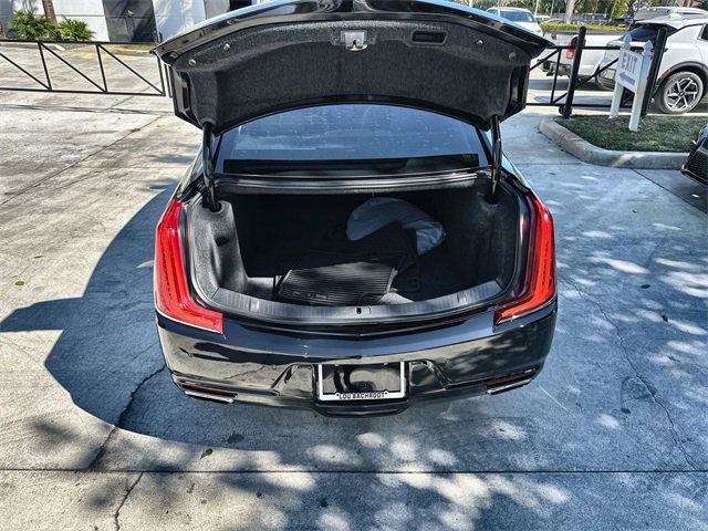 Used 2018 Cadillac XTS Luxury image 21