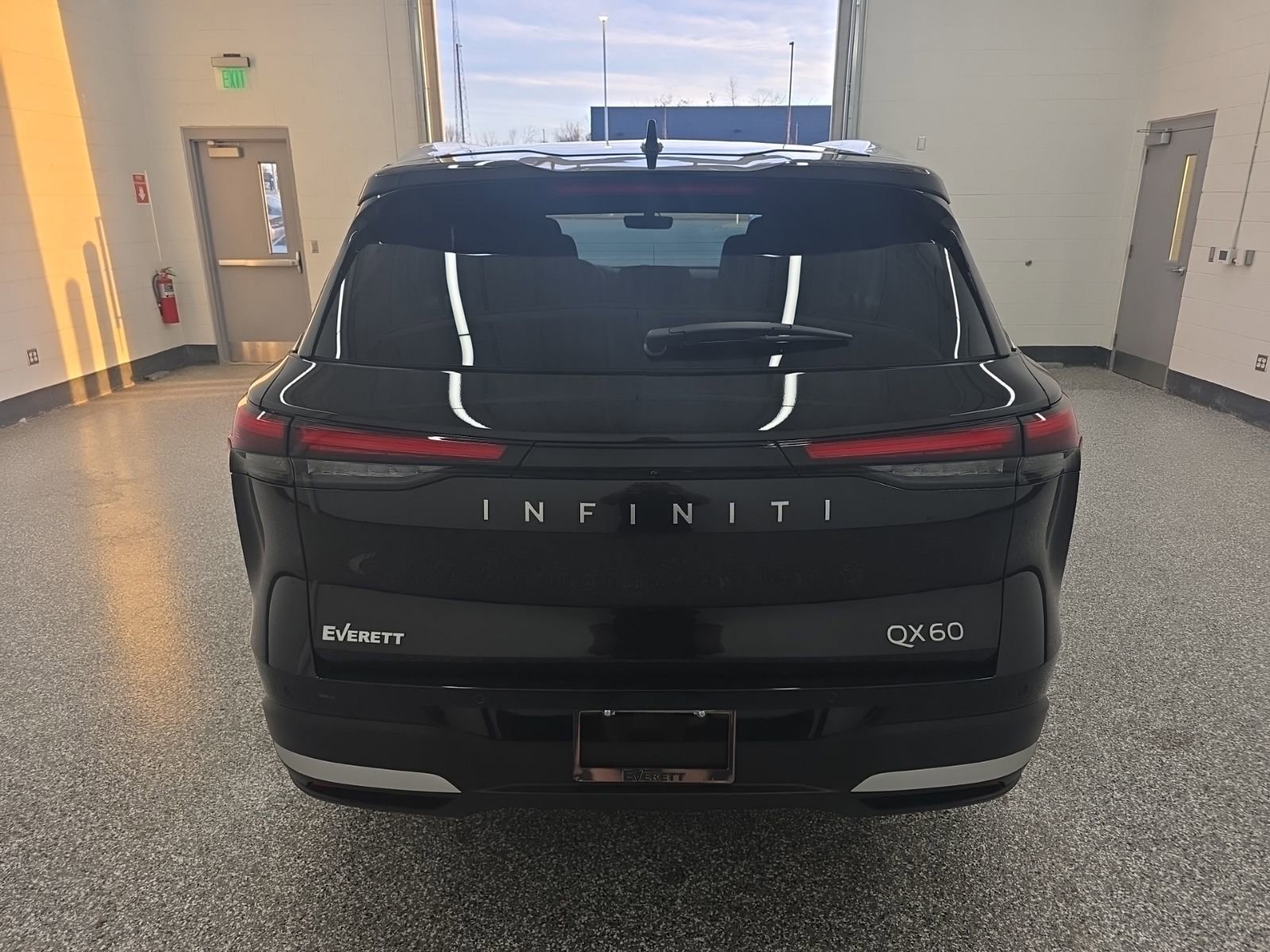 New 2026 INFINITI QX60 Luxe w/ Cargo Package FWD image 5