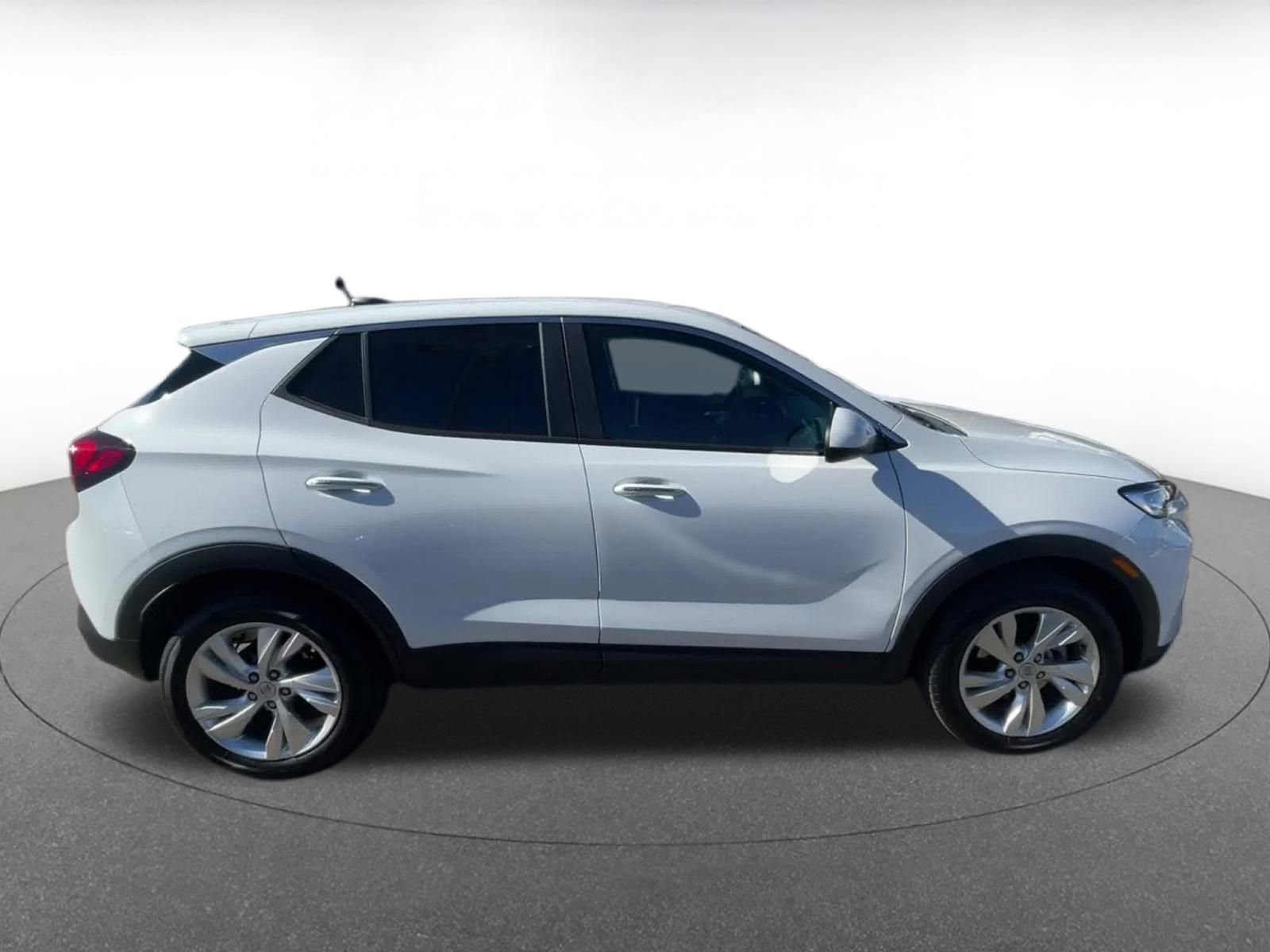 Used 2025 Buick Encore GX Preferred image 16
