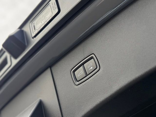 New 2026 Porsche Cayenne Coupe image 36