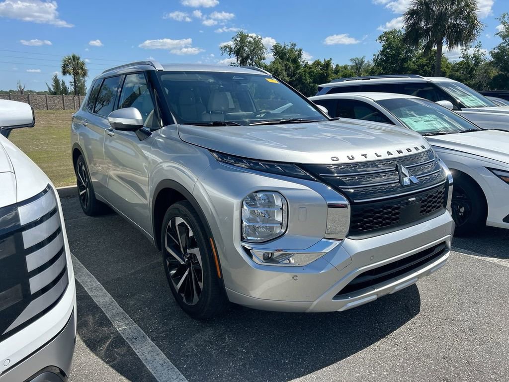 Used 2022 Mitsubishi Outlander SEL AWD/4WD image 6