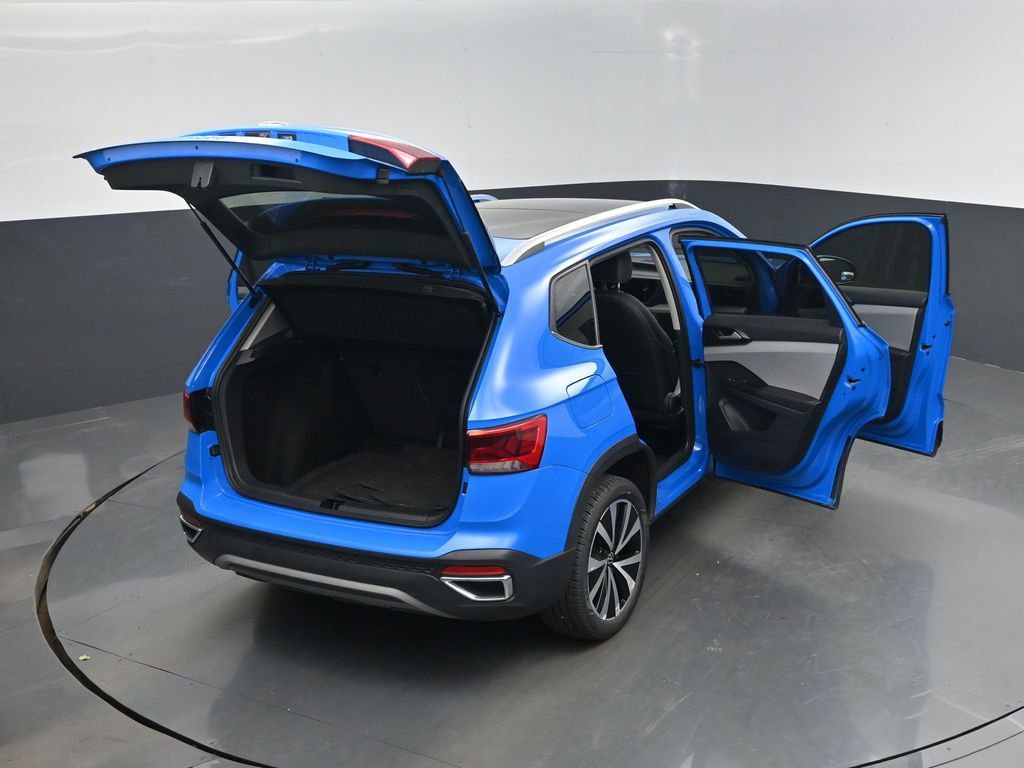 Used 2022 Volkswagen Taos SE FWD image 29