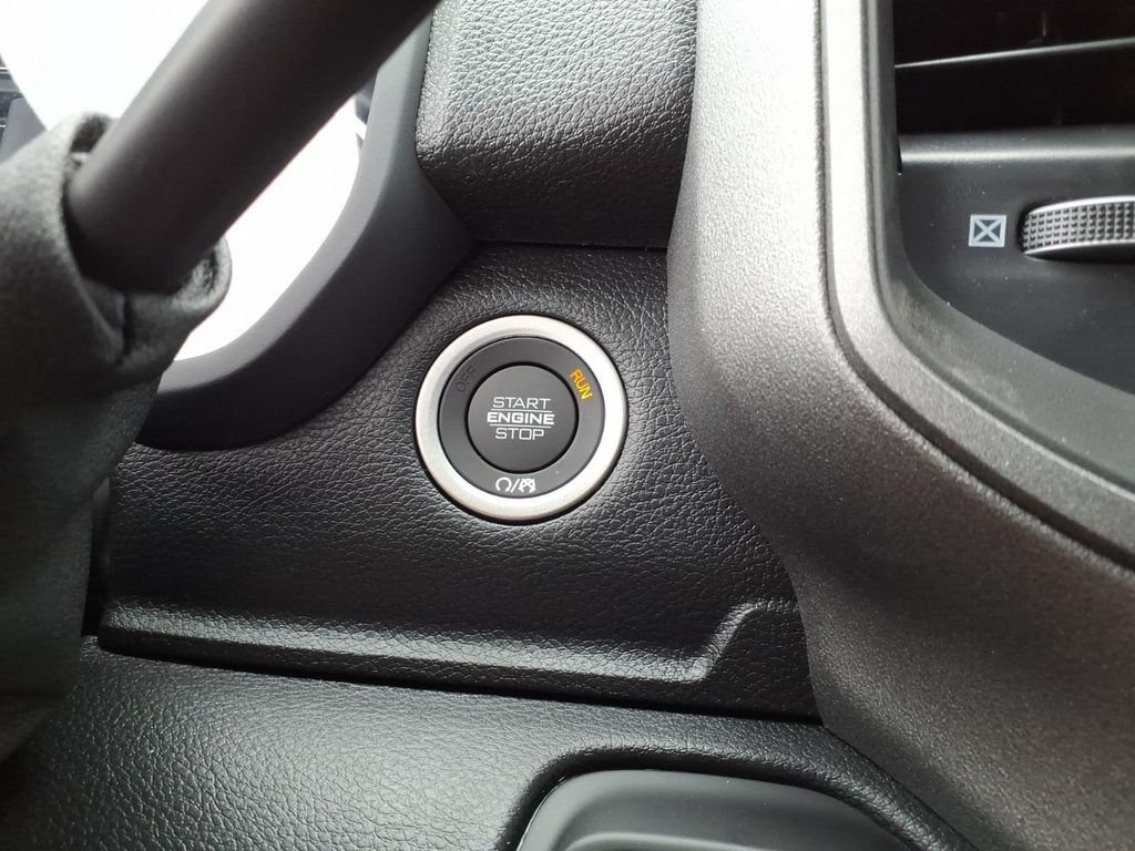 New 2026 RAM 2500 Tradesman AWD/4WD image 18
