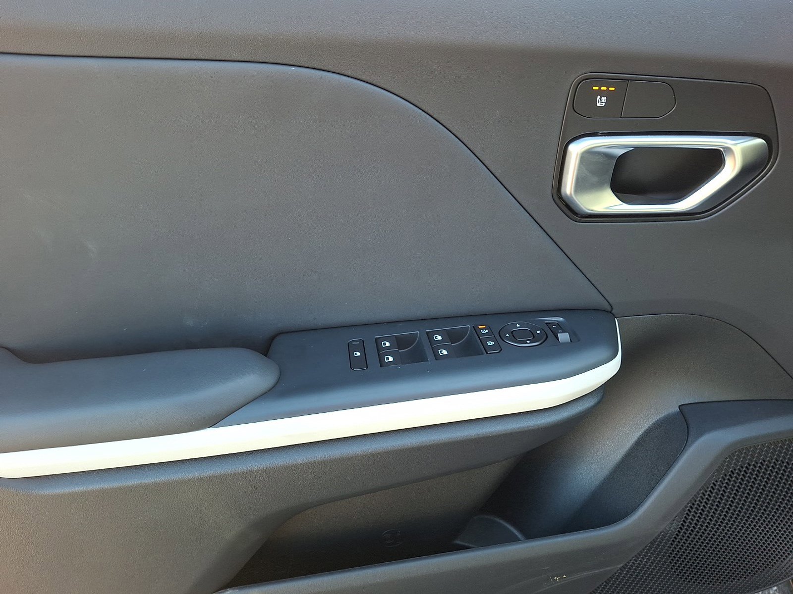 New 2025 Kia K4 GT-Line Turbo image 5