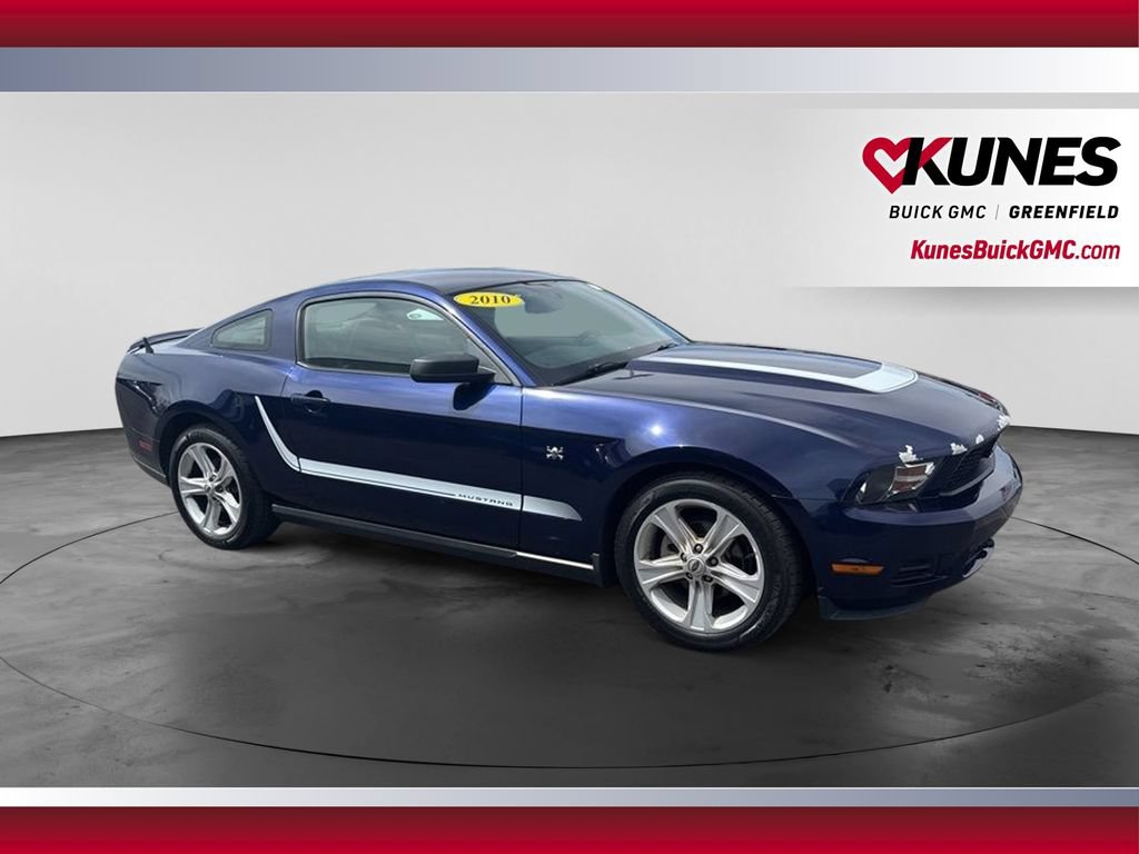 Used 2010 Ford Mustang Coupe RWD image 3