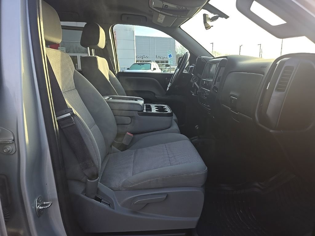 Used 2017 Chevrolet Silverado 1500 Custom w/ Custom Convenience Package image 20