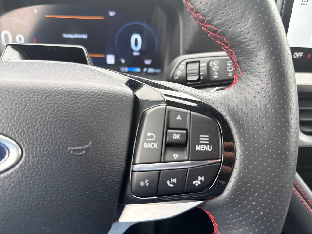 Used 2025 Ford Explorer ST-Line w/ ST-Line Street Pack AWD/4WD image 28
