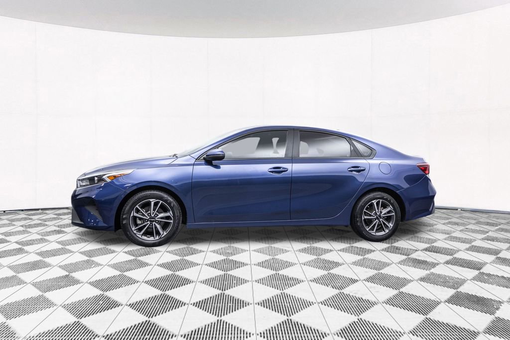 Used 2022 Kia Forte LXS w/ LXS Technology Package image 7