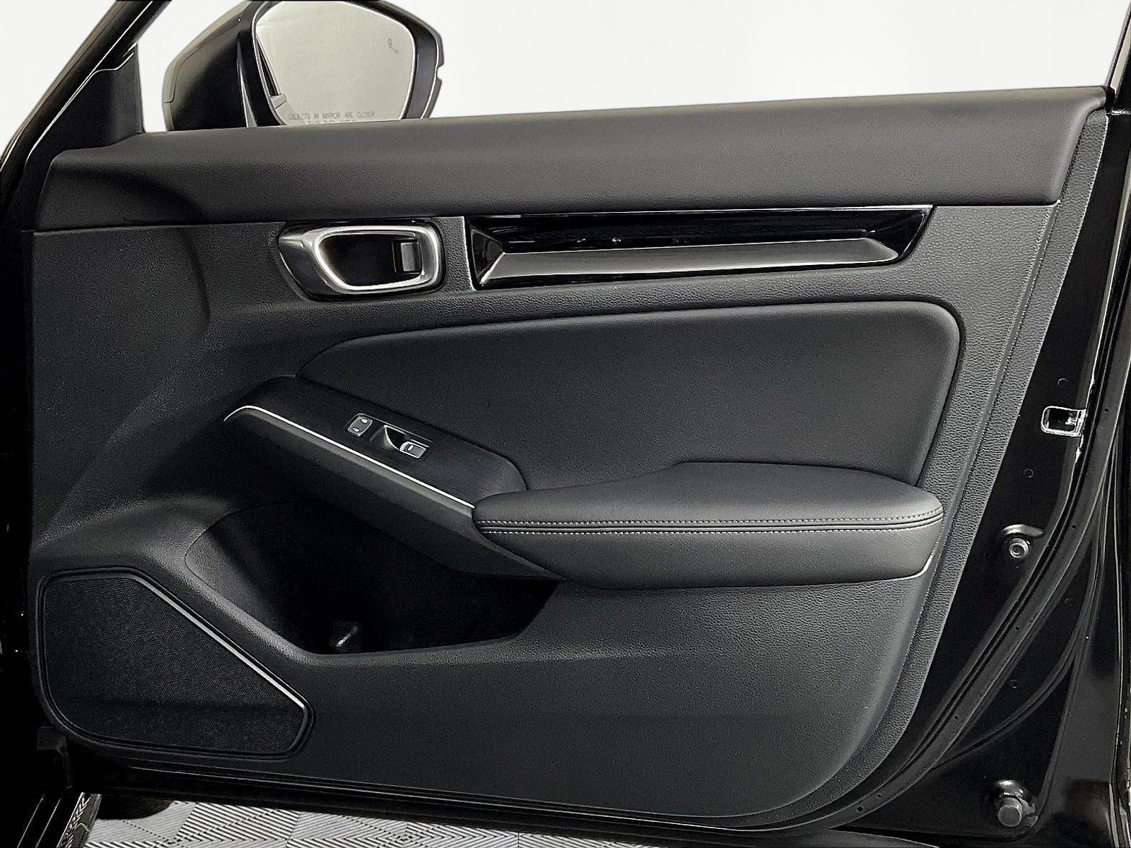 Used 2025 Honda Civic Sport image 27
