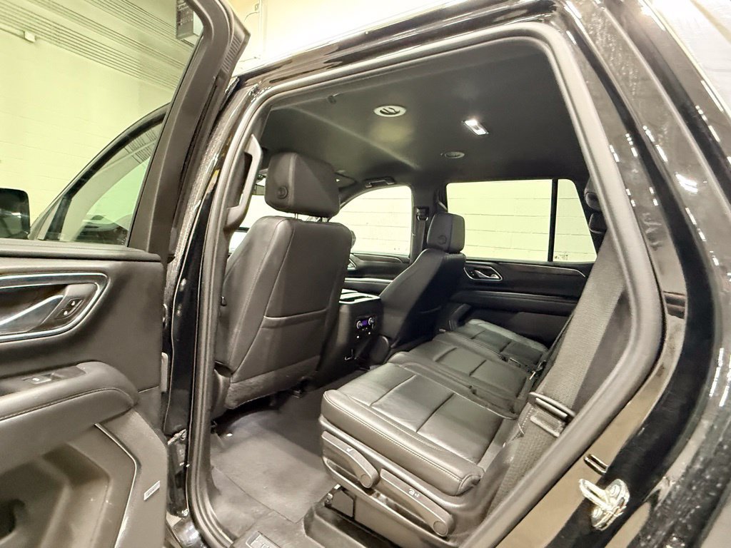 Used 2024 Chevrolet Tahoe LT AWD/4WD image 32