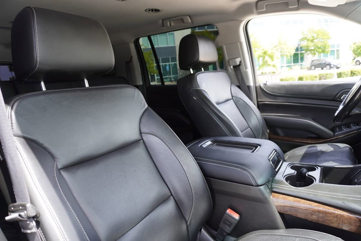 Used 2018 Chevrolet Suburban LT RWD image 17