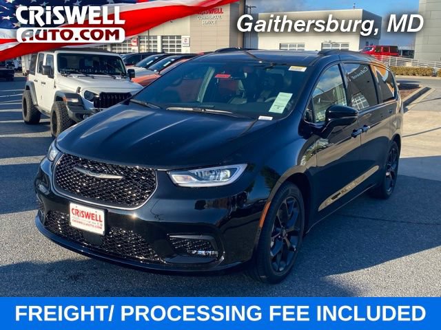 New 2026 Chrysler Pacifica Select w/ S Appearance Package