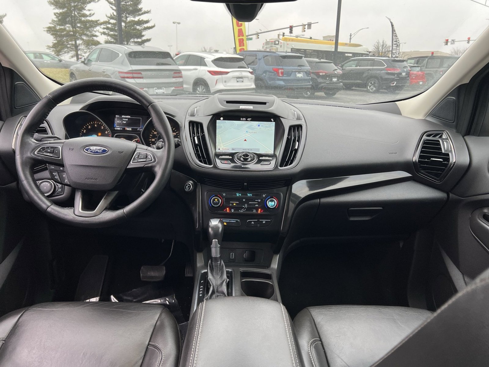 Used 2017 Ford Escape Titanium image 23