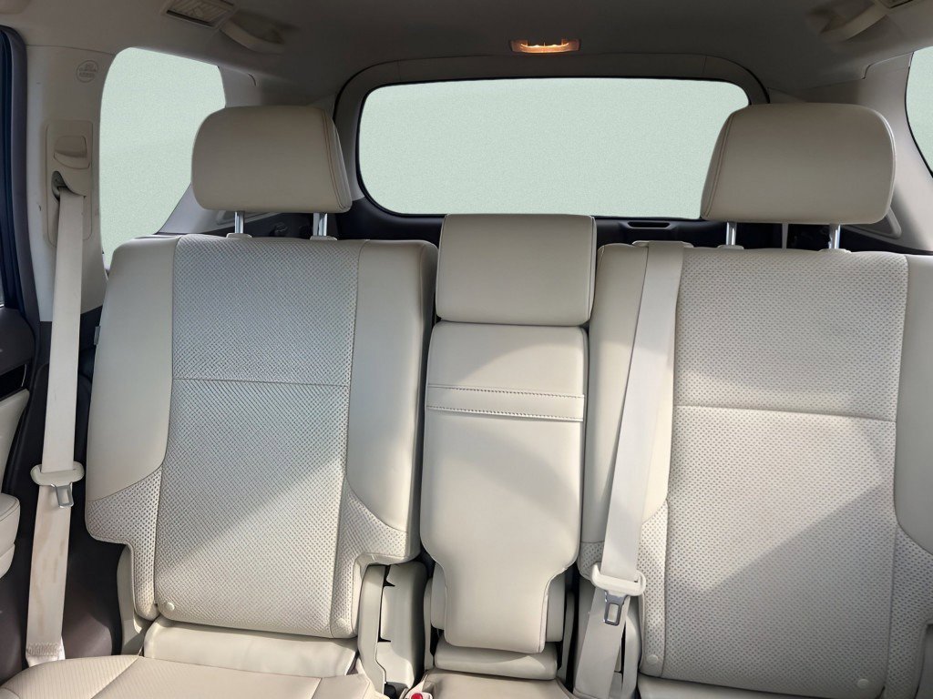 Used 2018 Lexus GX 460 Luxury w/ Preferred Accessory Package AWD/4WD image 27