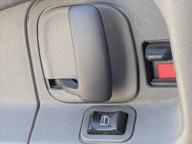 Used 2015 Chevrolet Express 2500 image 10