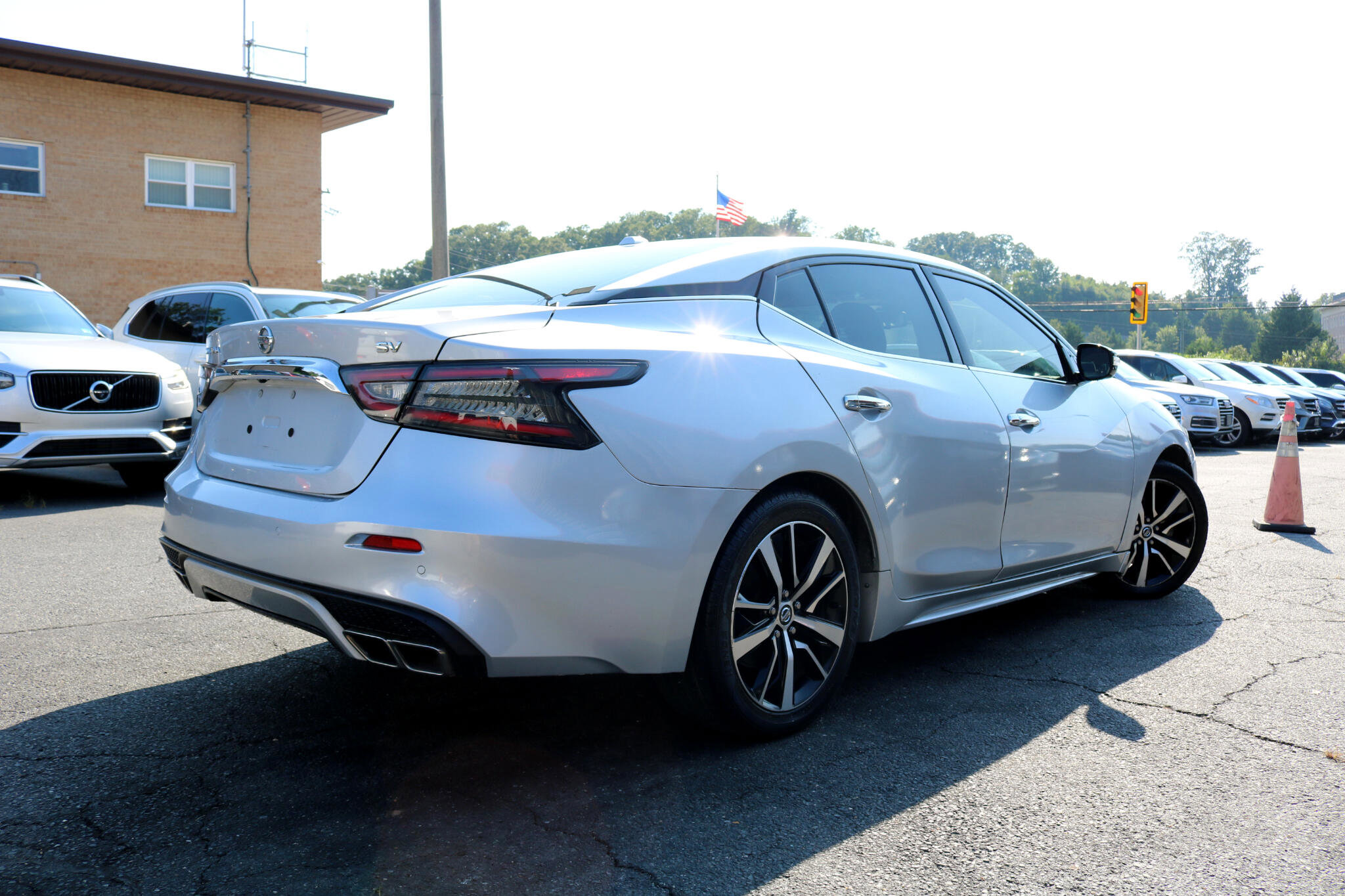 Used 2021 Nissan Maxima 3.5 SV w/ Floor Mat Group image 2