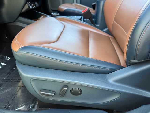 Certified 2023 Ford Maverick Lariat w/ Lariat Luxury Package AWD/4WD image 17