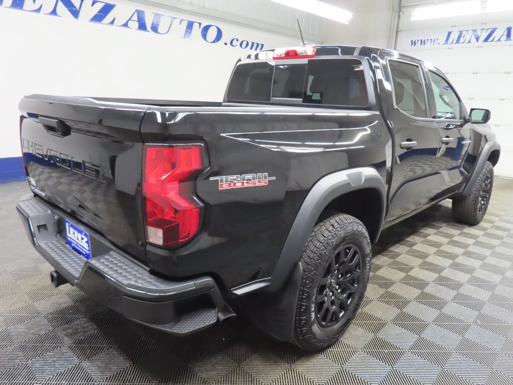 Used 2024 Chevrolet Colorado Trail Boss w/ Advanced Trailering Package AWD/4WD image 6