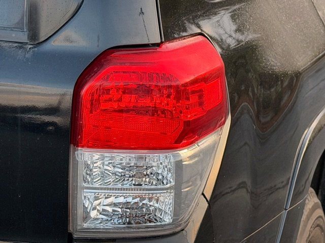 Used 2010 Toyota 4Runner SR5 image 19