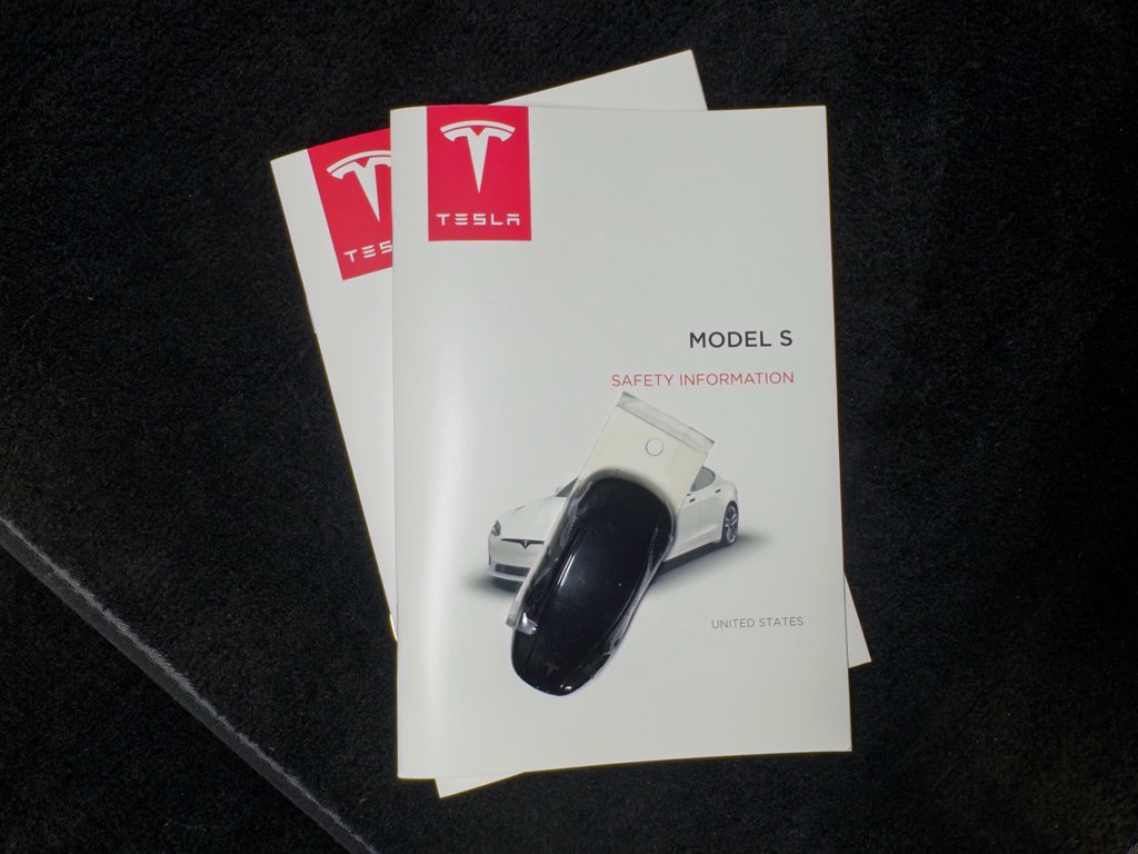 Used 2021 Tesla Model S Plaid image 22