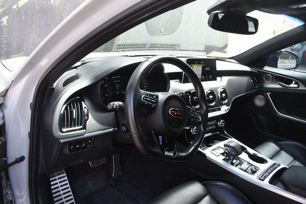 Used 2020 Kia Stinger GT2 AWD/4WD image 14
