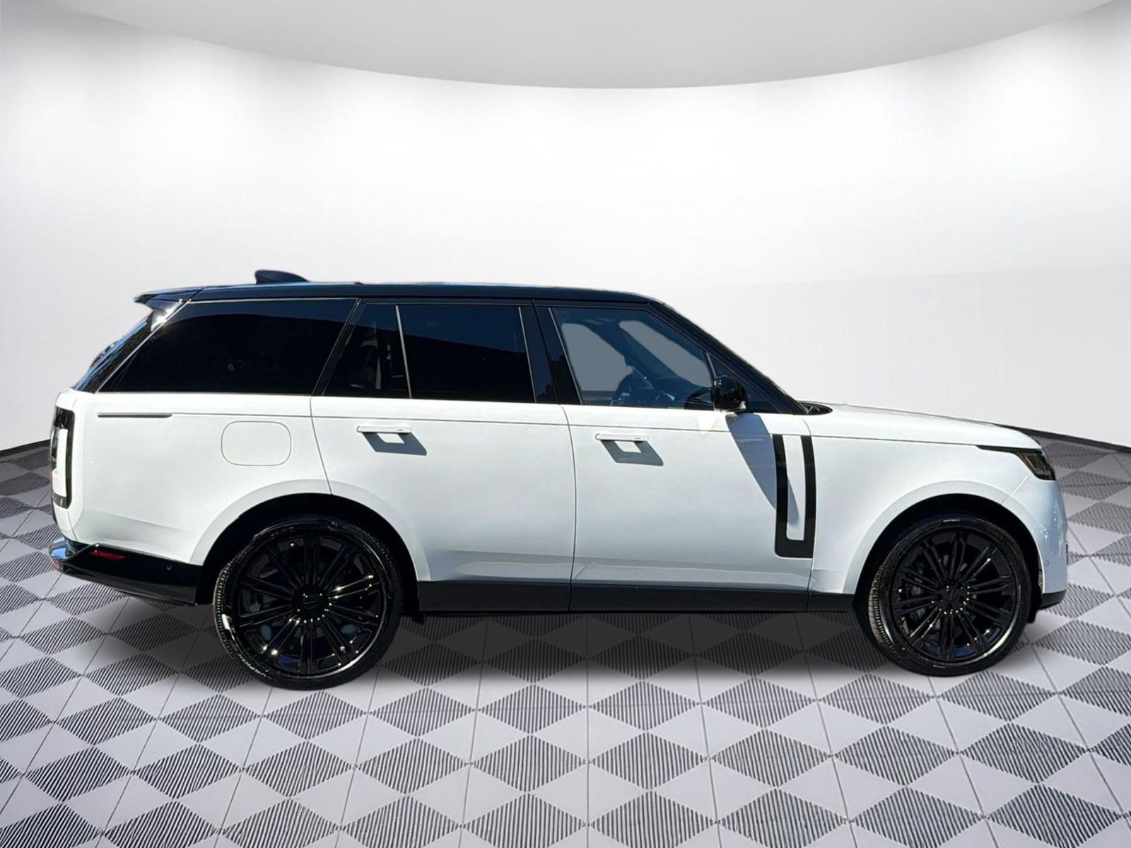 New 2026 Land Rover Range Rover SE AWD/4WD image 8