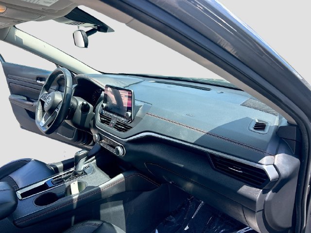 Used 2021 Nissan Altima 2.5 SR FWD image 21
