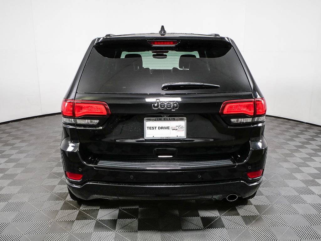 Used 2018 Jeep Grand Cherokee Altitude RWD image 27