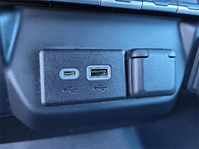 Used 2022 Chevrolet Silverado 1500 Custom Trail Boss image 29