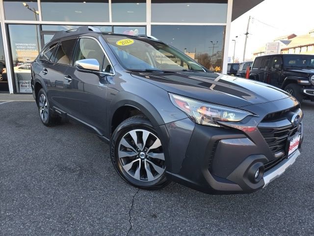 Used 2023 Subaru Outback Touring XT image 2