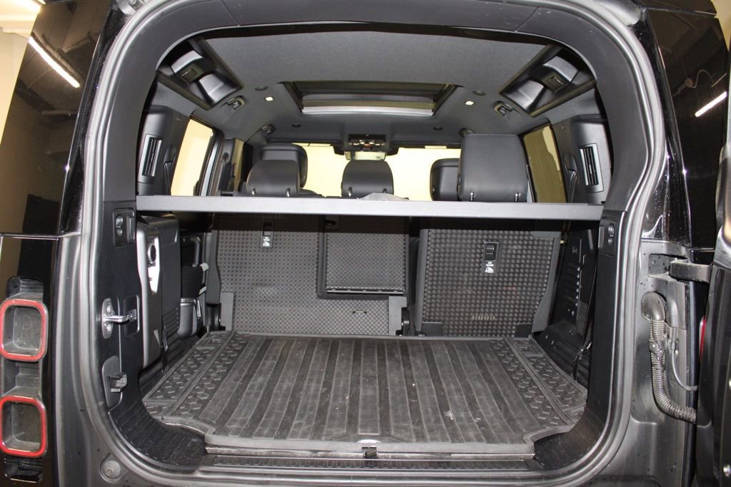 Used 2022 Land Rover Defender 110 X-Dynamic HSE image 38