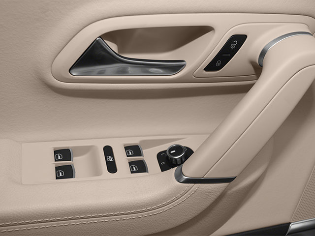 Used 2013 Volkswagen CC Sport FWD image 18
