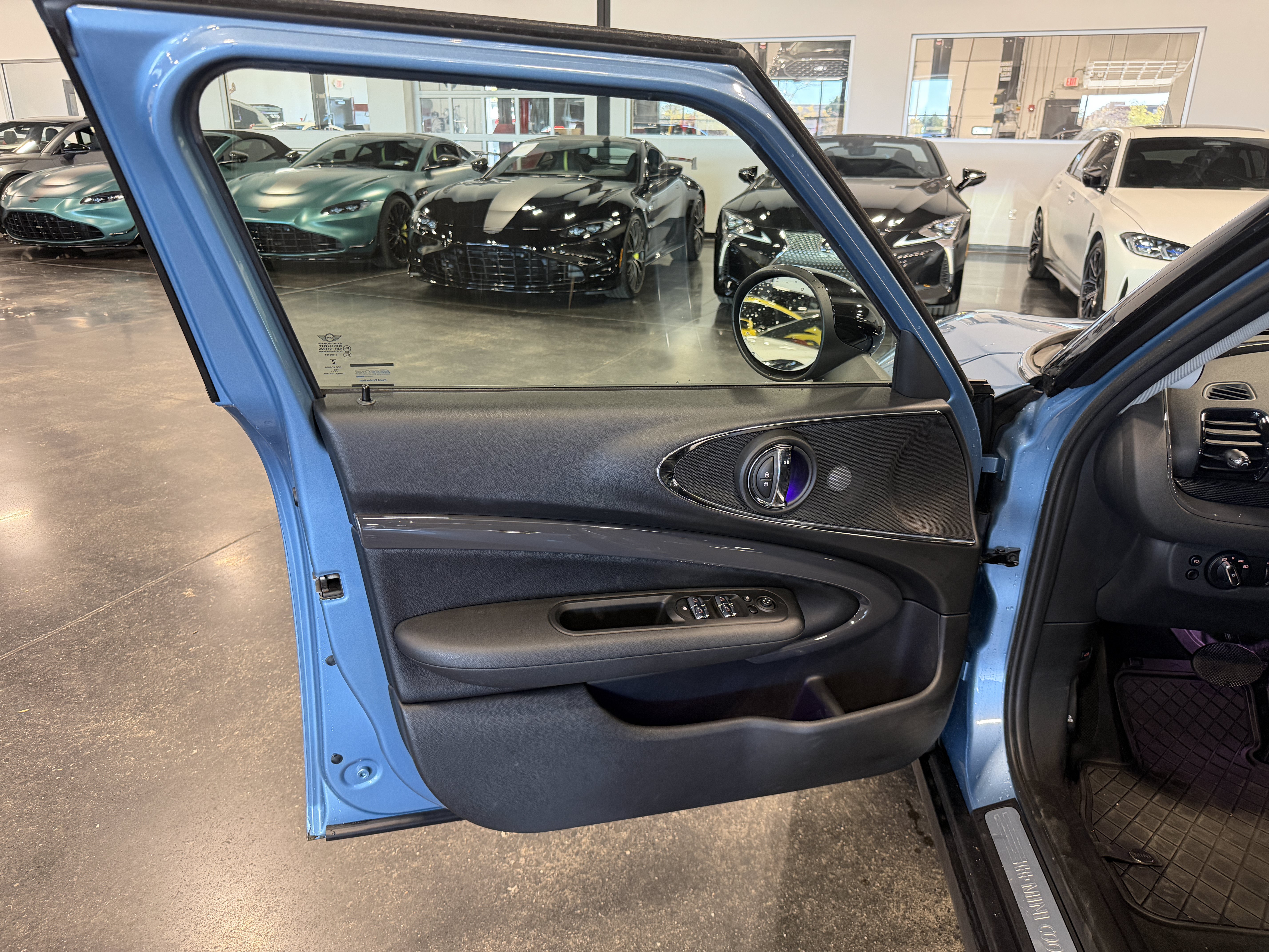Used 2017 MINI Cooper Clubman S AWD/4WD image 9