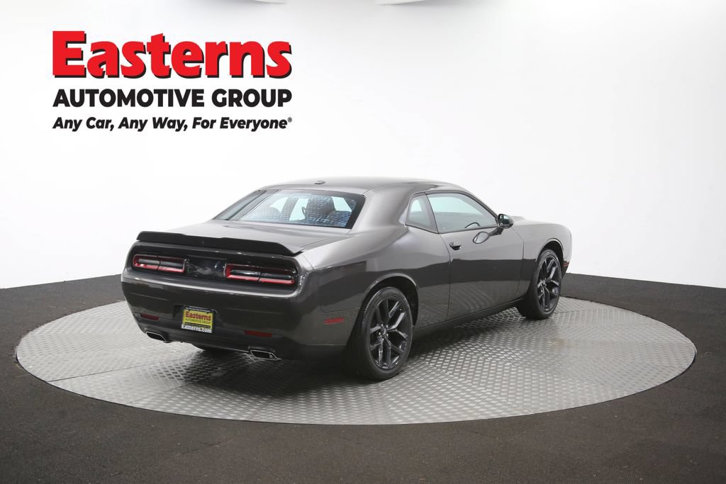 Used 2022 Dodge Challenger SXT w/ Driver Convenience Group RWD image 38