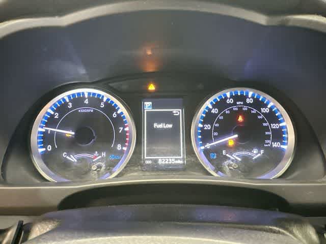 Used 2019 Toyota Highlander LE AWD/4WD image 6