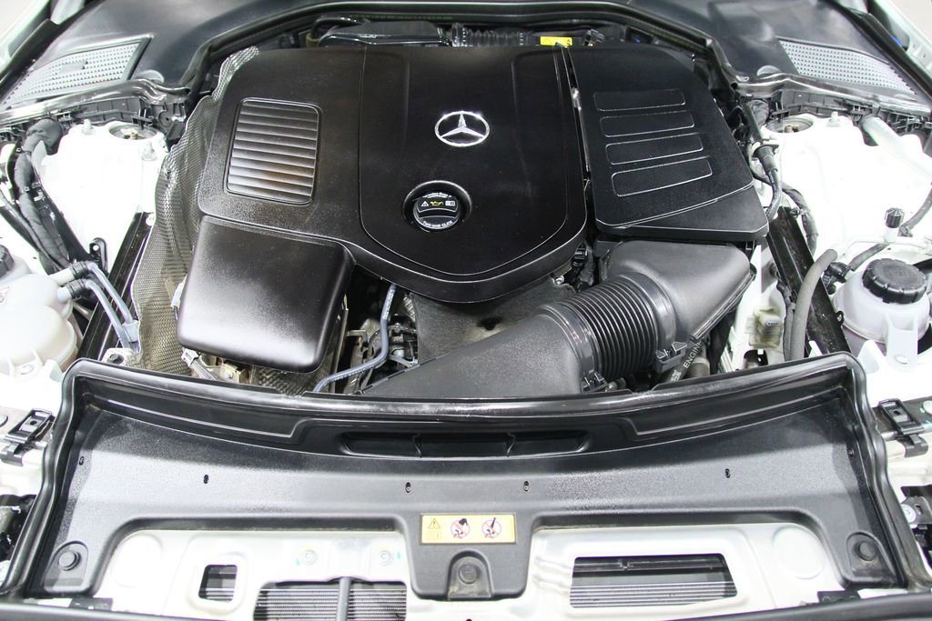 Certified 2023 Mercedes-Benz C 300 4MATIC Sedan image 32