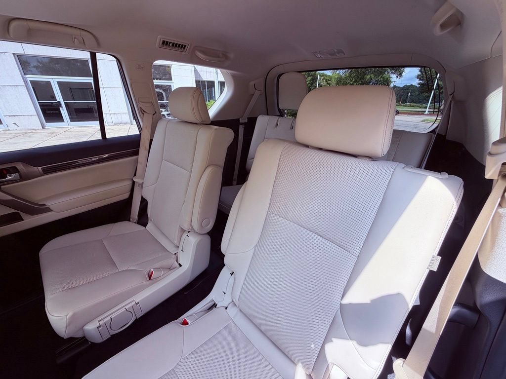 Certified 2020 Lexus GX 460 Premium AWD/4WD image 13
