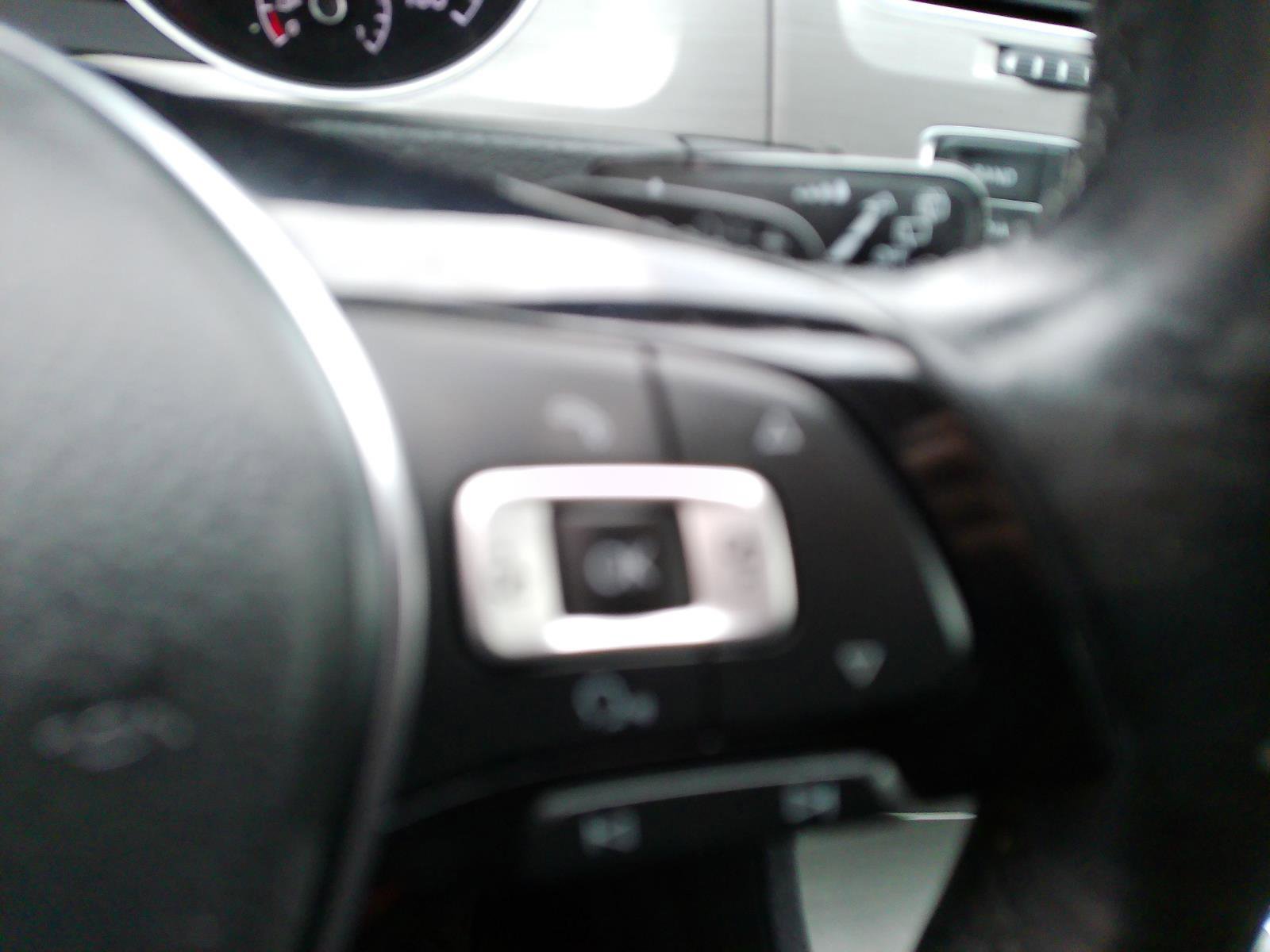 Used 2015 Volkswagen Golf TDI S FWD image 25