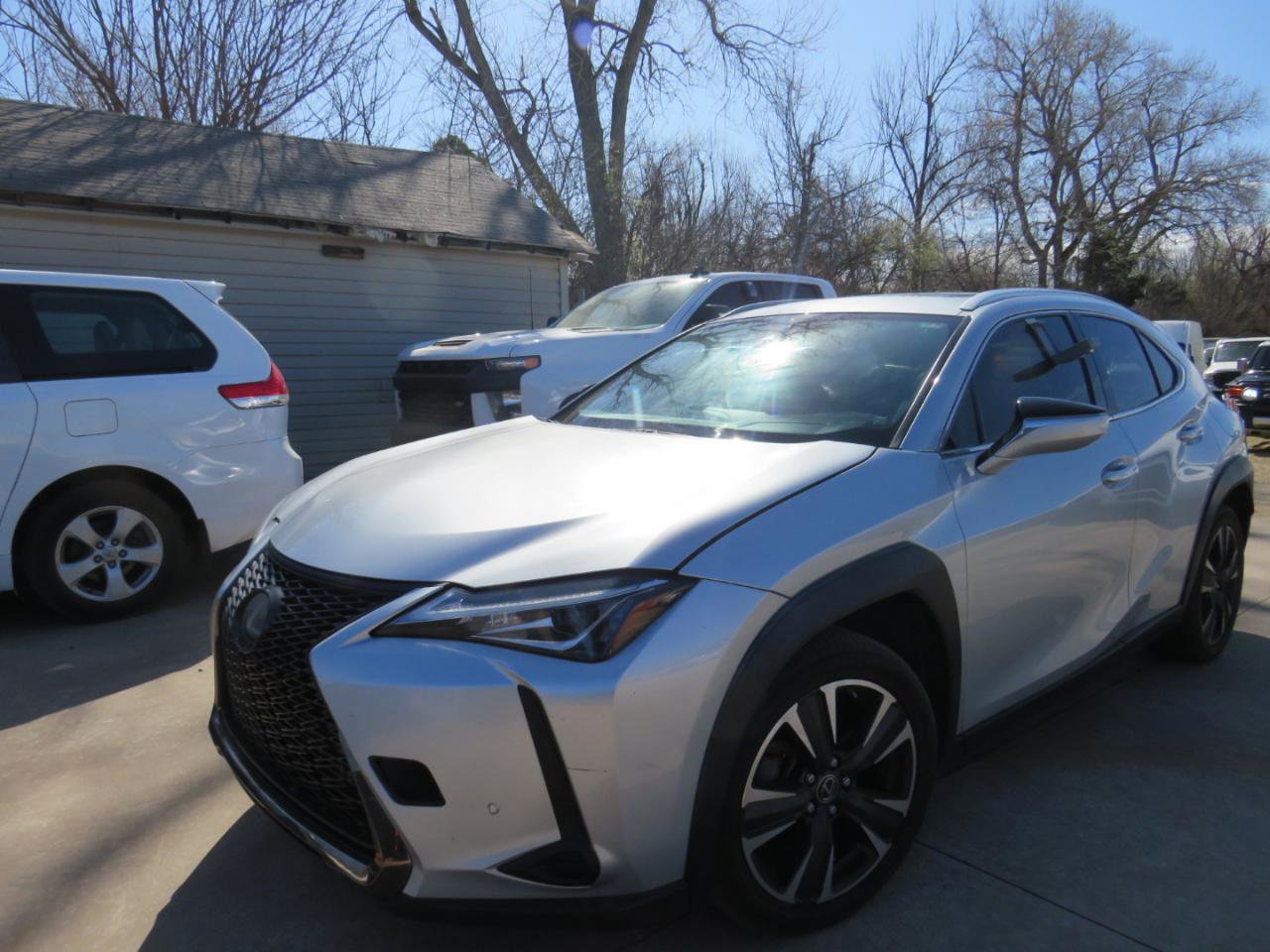 Used 2019 Lexus UX 200 Base image 13