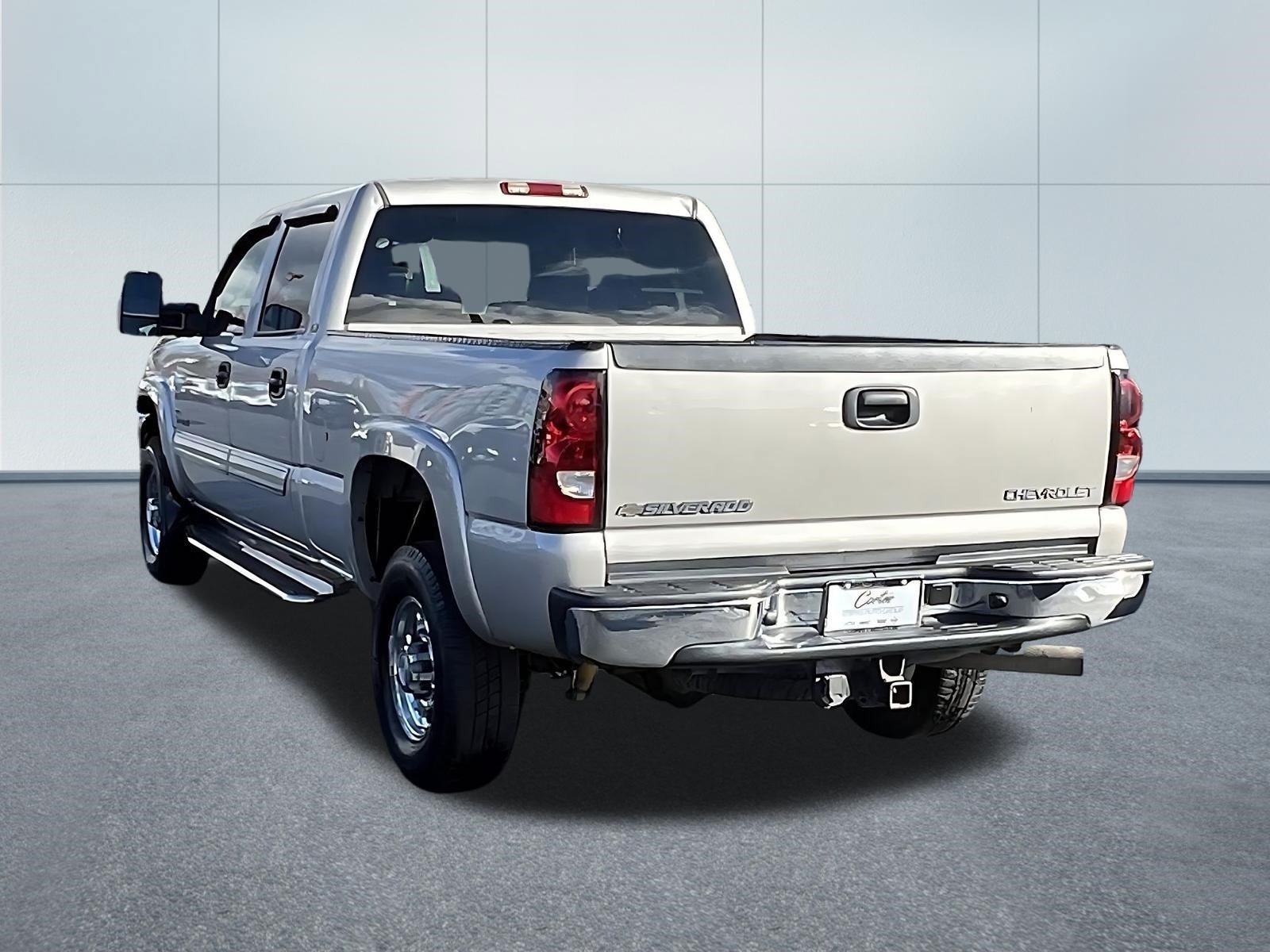 Used 2007 Chevrolet Silverado 2500 LT w/ Heavy-Duty Power Package RWD image 4