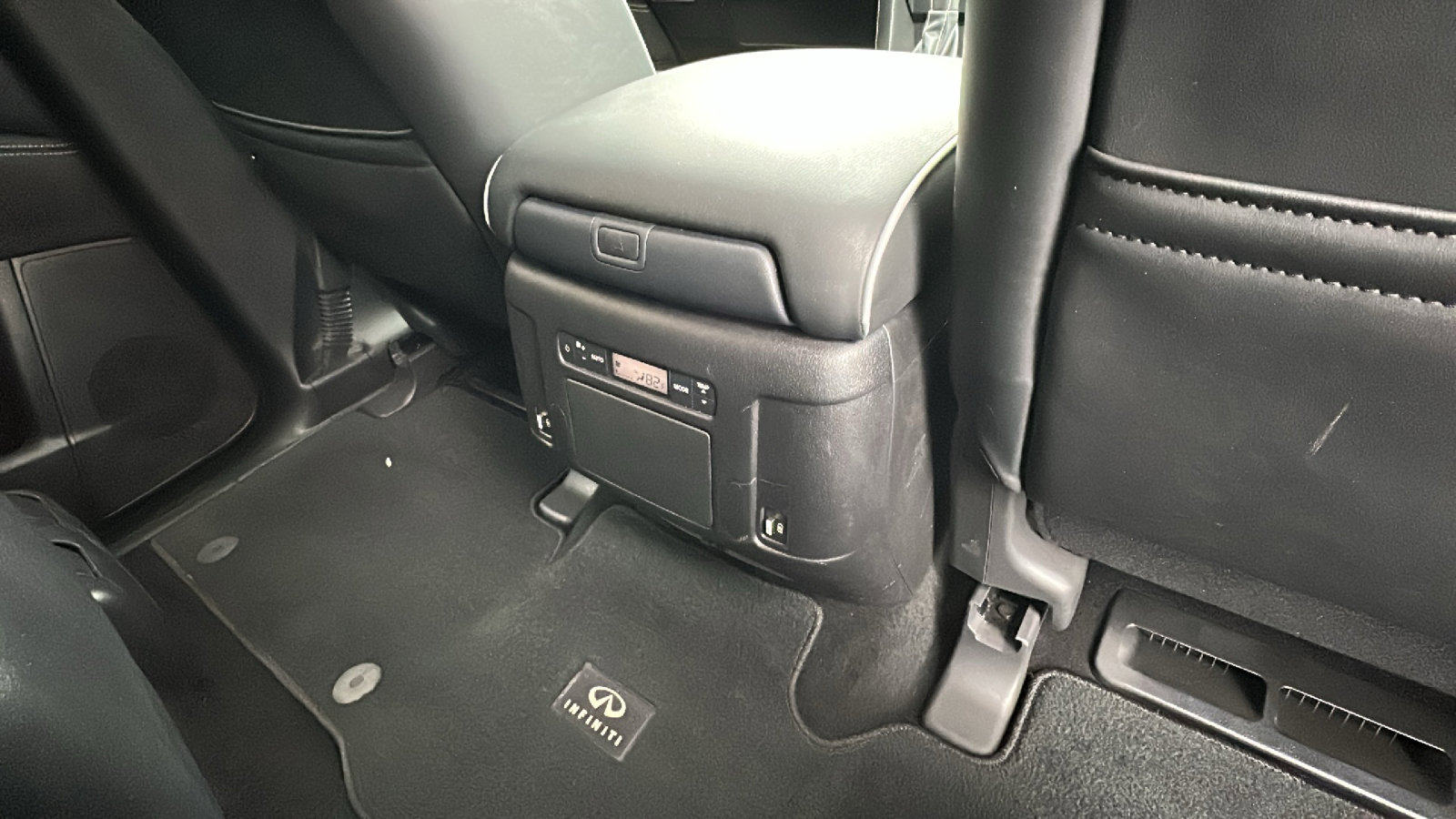 Certified 2024 INFINITI QX80 Premium Select w/ Cargo Package image 28