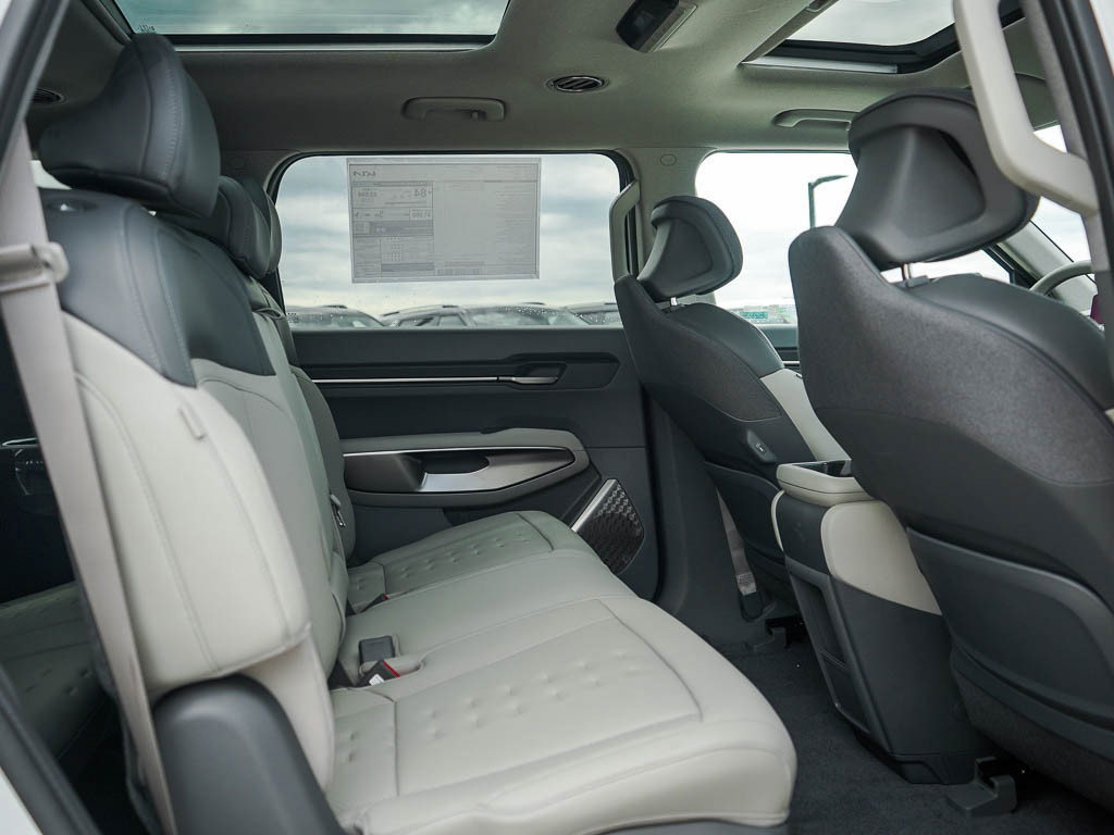 New 2026 Kia EV9 Wind AWD/4WD image 13