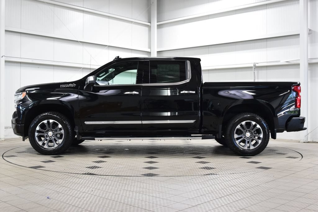 New 2026 Chevrolet Silverado 1500 High Country w/ Technology Package AWD/4WD image 4