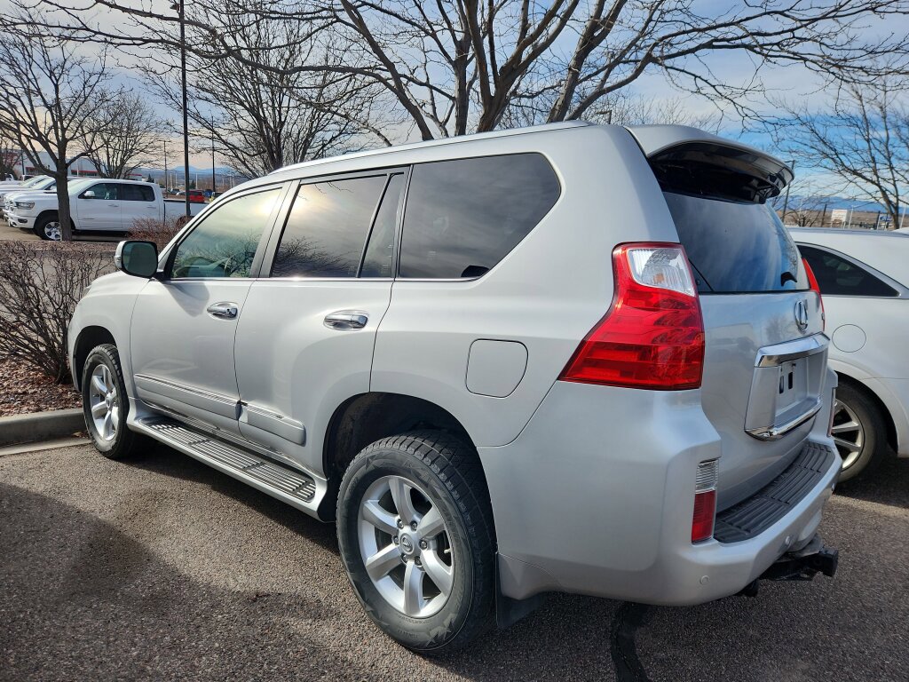 Used 2013 Lexus GX 460 image 2