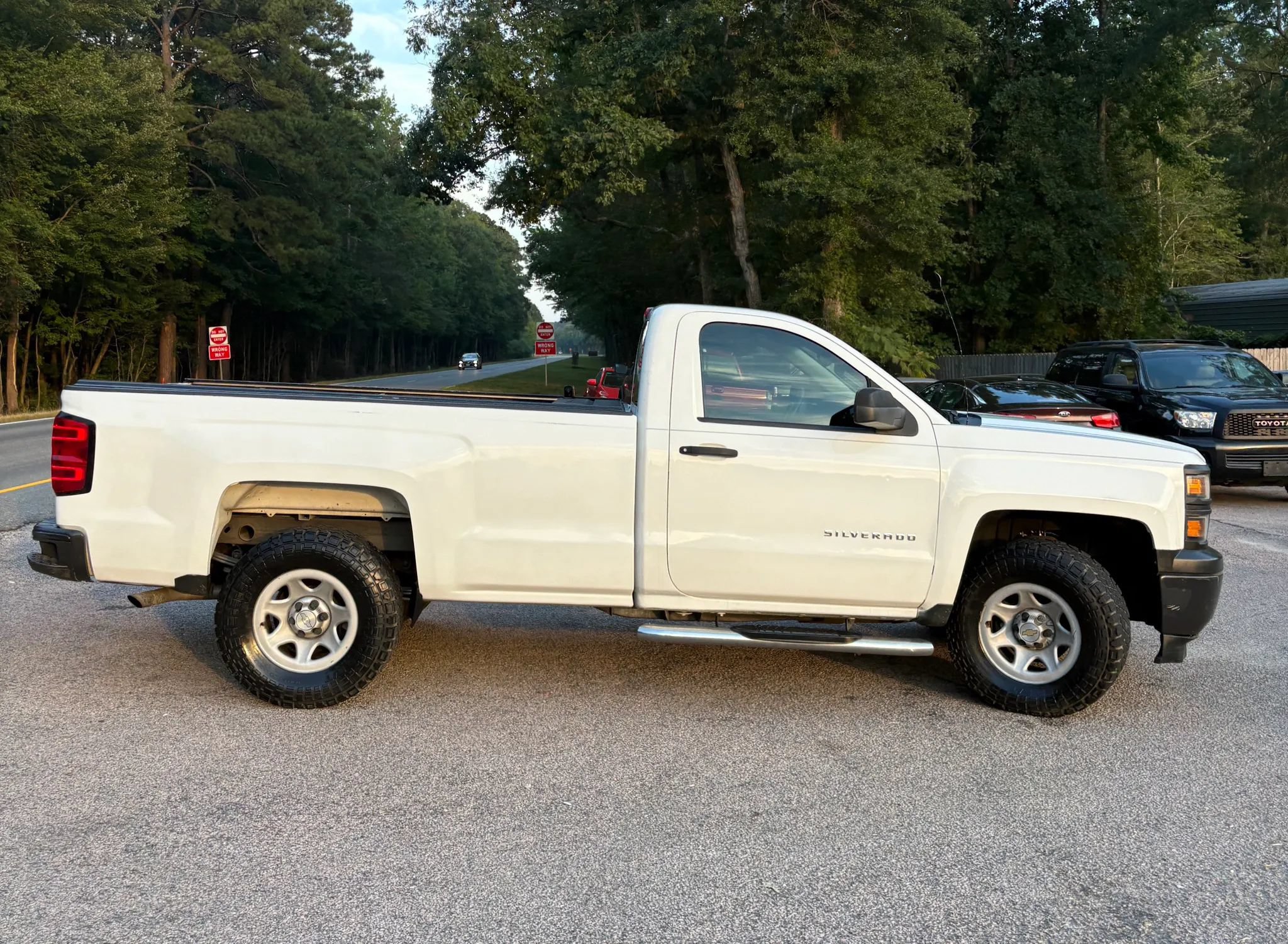 Used 2014 Chevrolet Silverado 1500 W/T RWD image 7