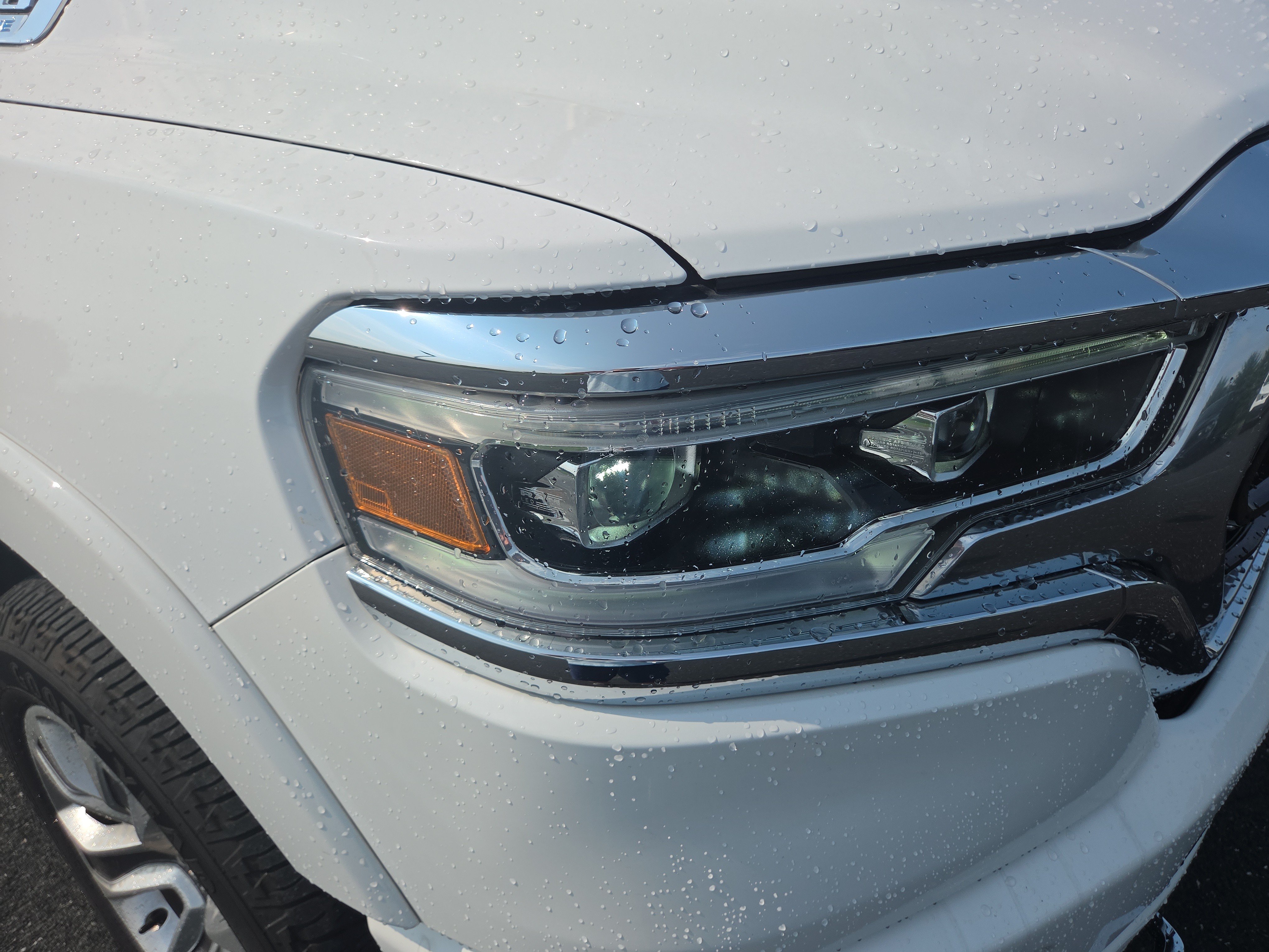 Used 2023 RAM 1500 Limited w/ Body Color Bumper Group AWD/4WD image 18