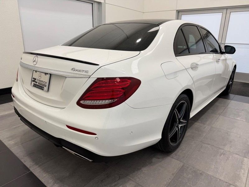 Used 2018 Mercedes-Benz E 300 4MATIC image 2