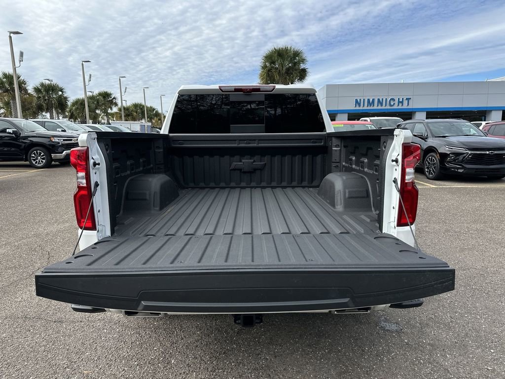 Used 2025 Chevrolet Silverado 1500 High Country image 24