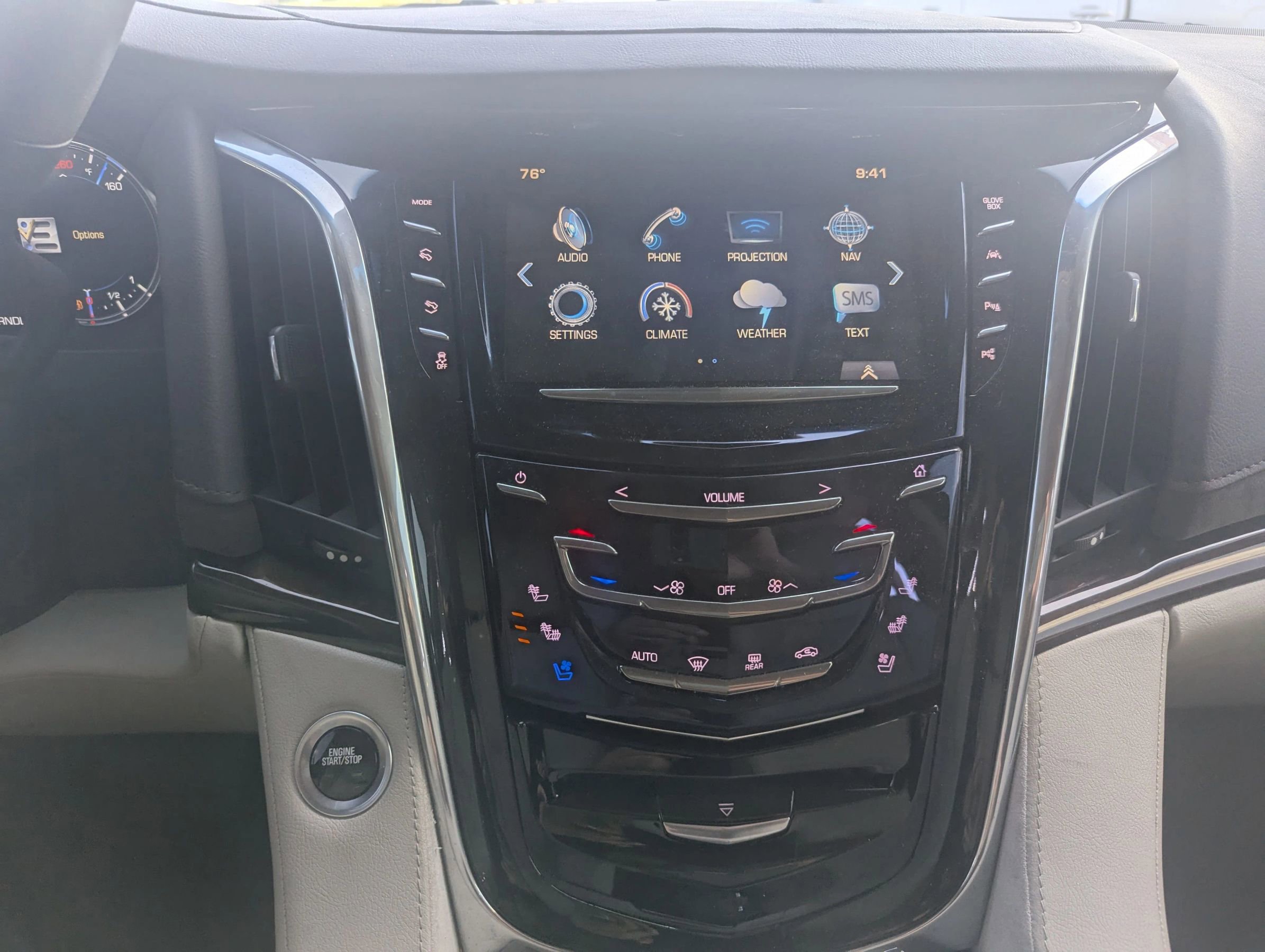 Used 2017 Cadillac Escalade Luxury image 13
